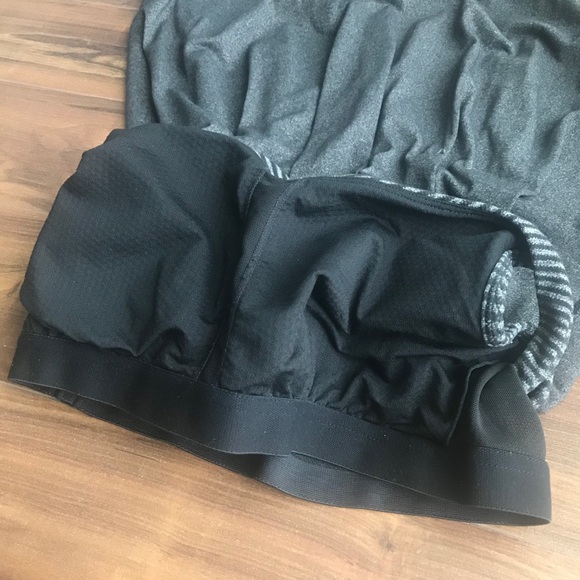 EUC Lululemon Power Technique tank size 6 - Picture 5 of 15
